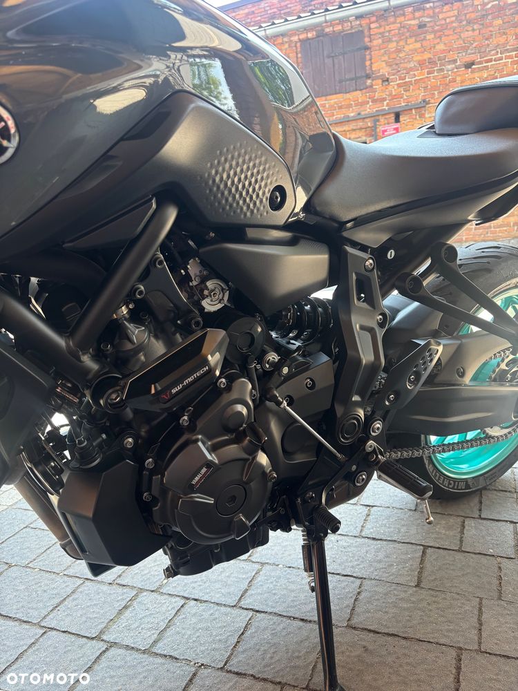 Yamaha MT - 7