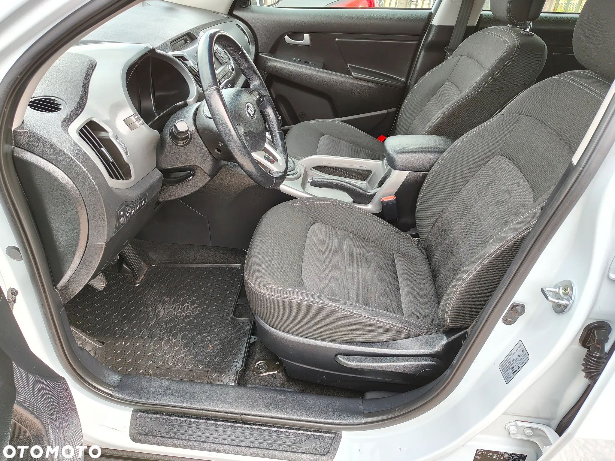 Kia Sportage 1.6 GDI Business Line L 2WD - 12