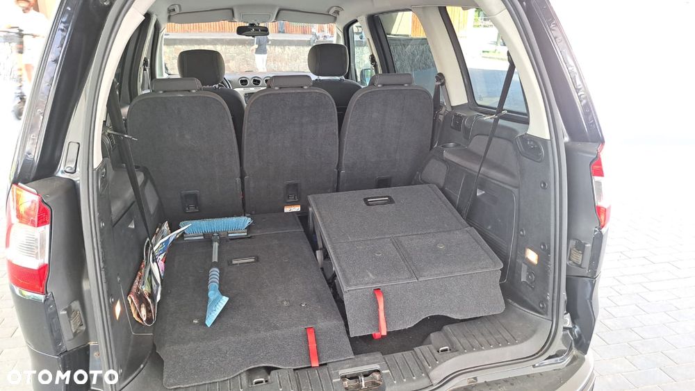 Ford Galaxy 2.0 TDCi Trend - 14