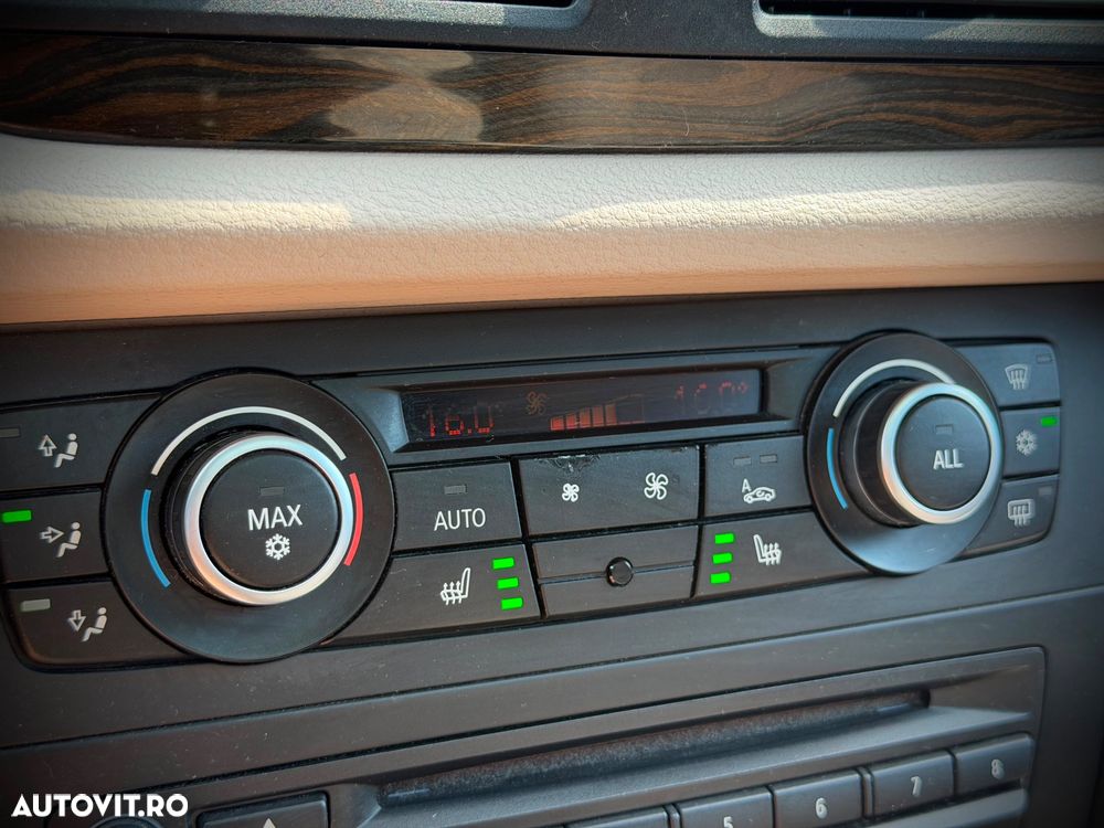 BMW X1 - 32