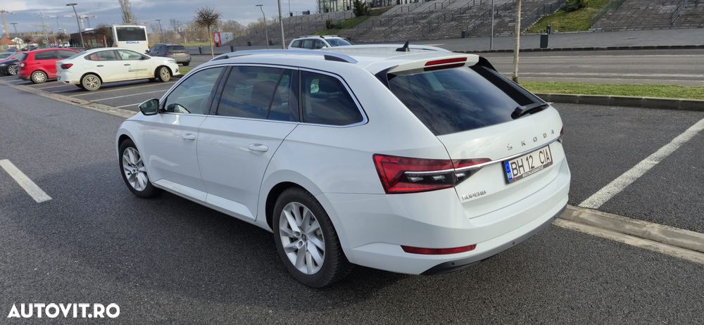 Skoda Superb 2.0 TDI DSG Premium Edition - 12