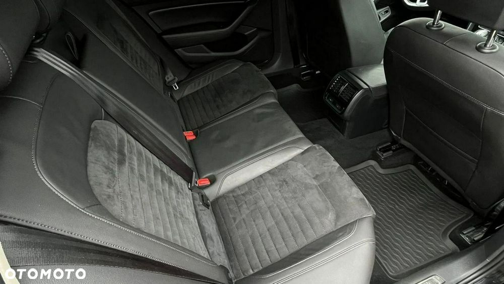 Volkswagen Passat - 17