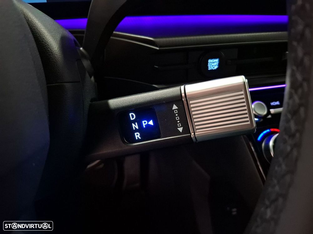 Hyundai Santa Fe 1.6 T-GDI HEV Vanguard - 19