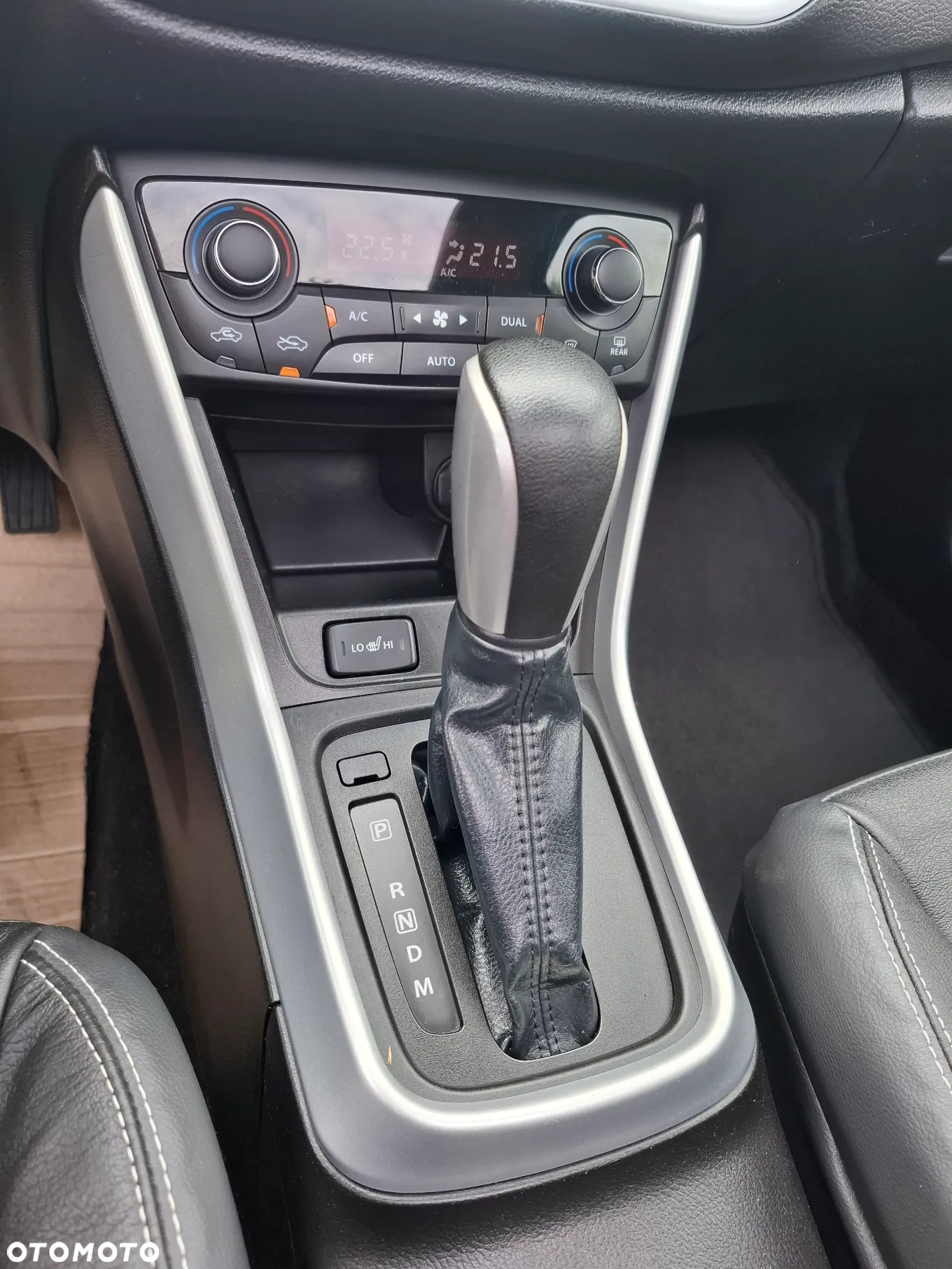Suzuki SX4 S-Cross 1.4 T Premium - 11