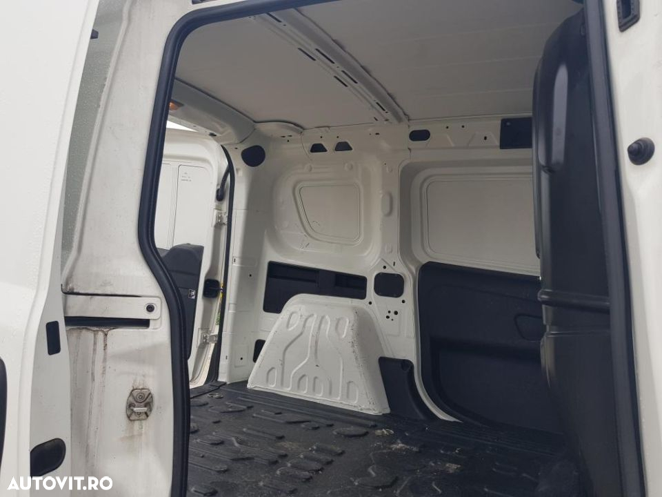 Opel Combo - 15