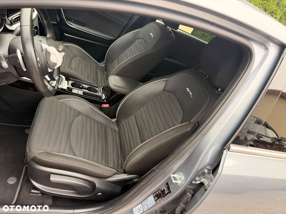 Kia ProCeed 1.5 T-GDI DCT7 OPF (48V Mild Hybrid) GT Line - 21