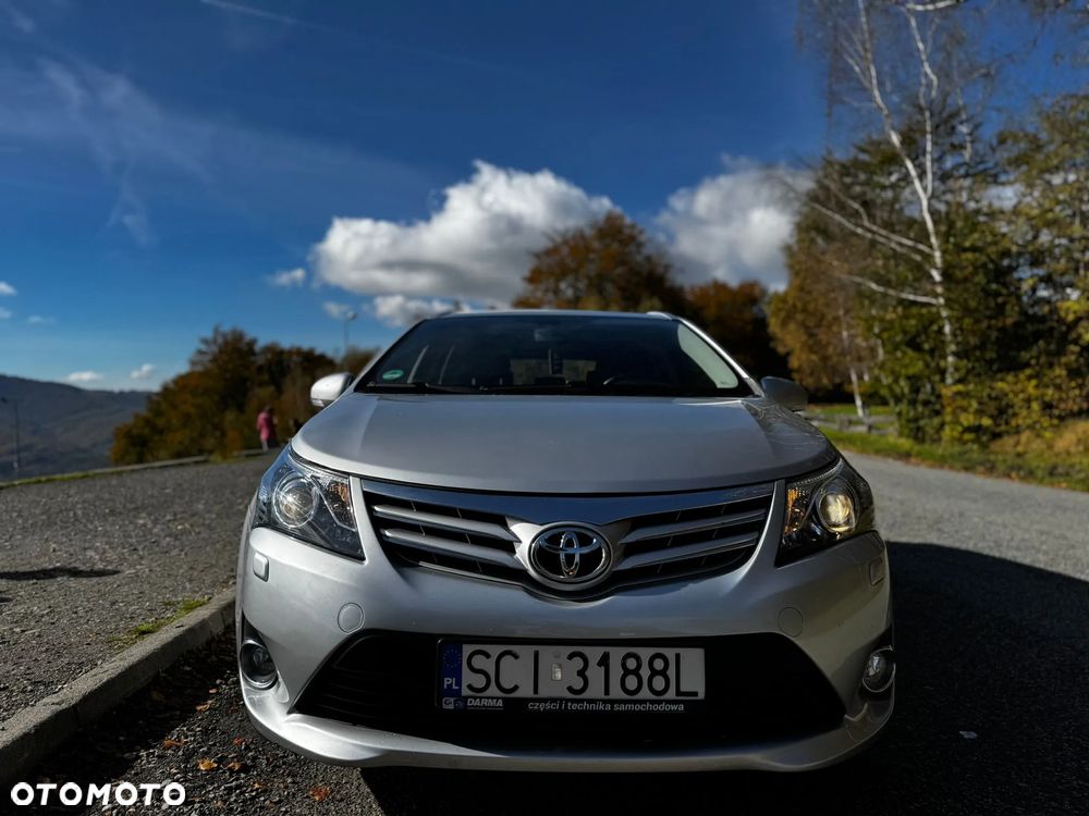 Toyota Avensis - 2