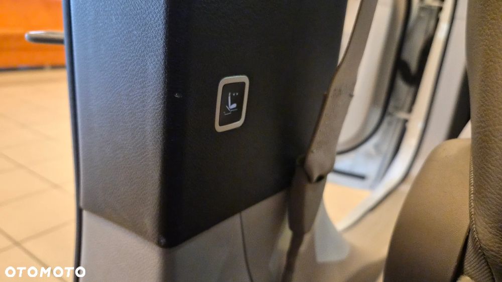 Chrysler Pacifica - 16