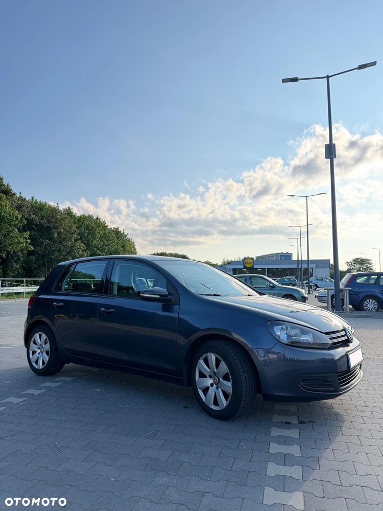 Volkswagen Golf 1.6 TDI Comfortline - 6