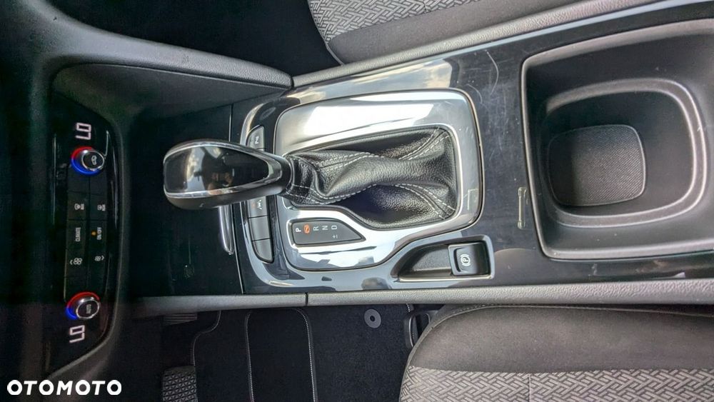 Opel Insignia - 27