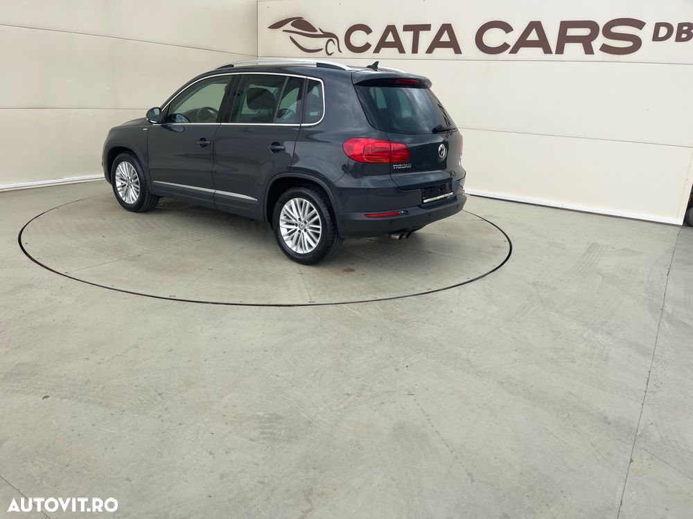 Volkswagen Tiguan 2.0 TDI SCR BlueMotion Technology Sport & Style - 10