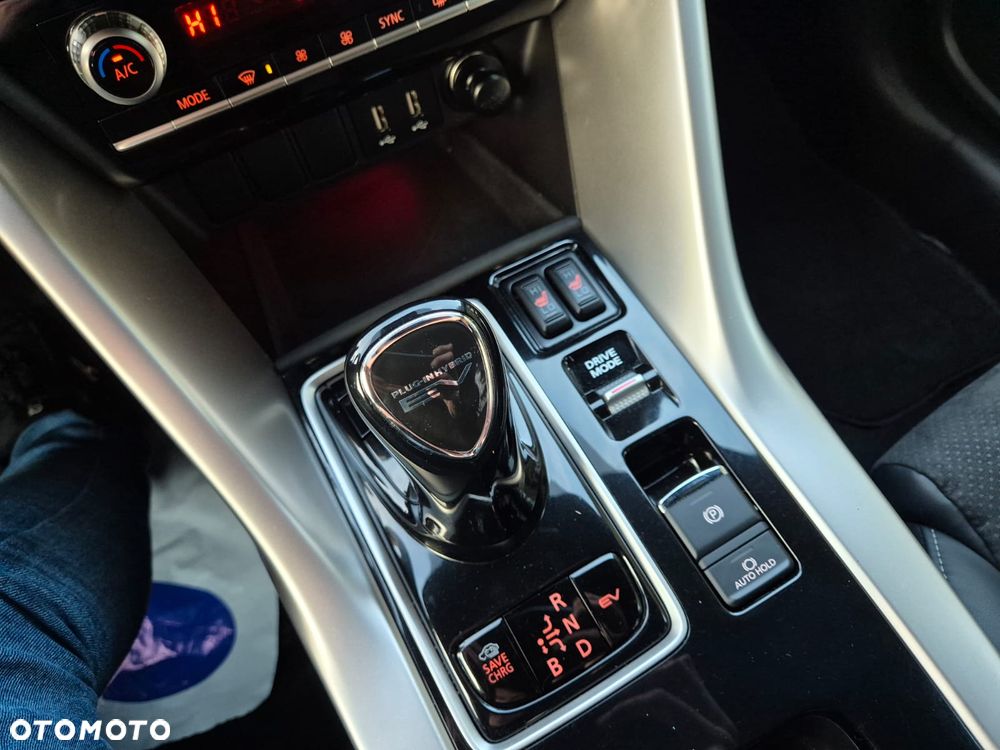 Mitsubishi Eclipse Cross 4WD Plus - 28