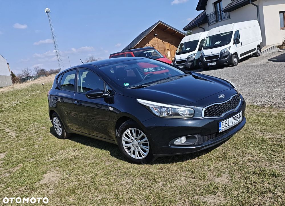 Kia Ceed 1.4 CVVT Attract - 11