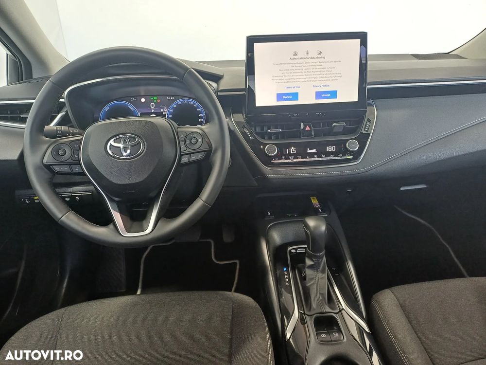 Toyota Corolla - 8
