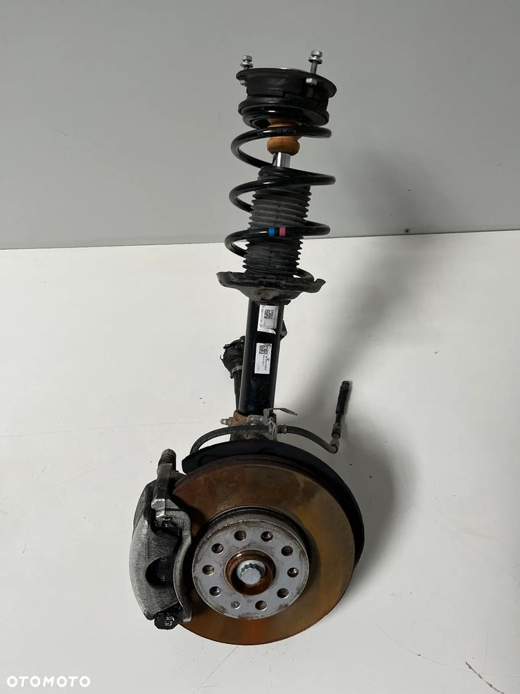 MCPERSON ZWROTNICA KOMPLET LEWA  SKODA OCTAVIA IV 1,5 benzyna - 1