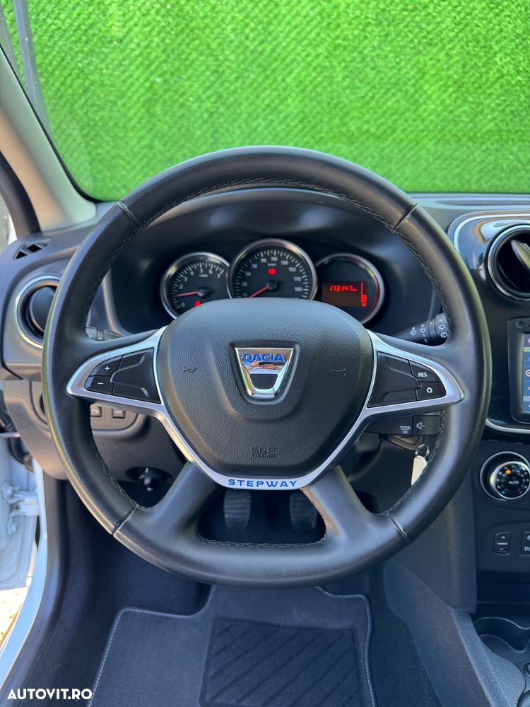 Dacia Sandero Stepway TCe 90 (S&S) Celebration - 16