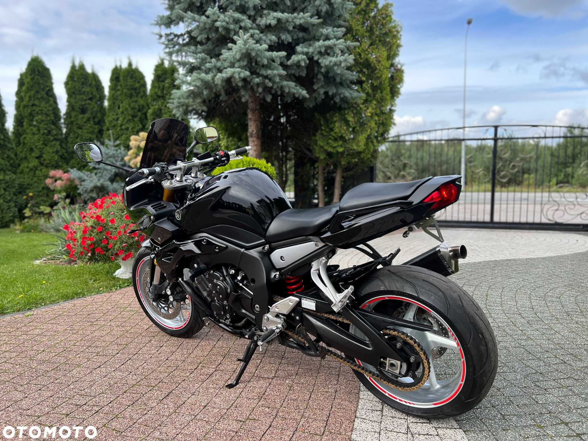 Yamaha FZ - 19