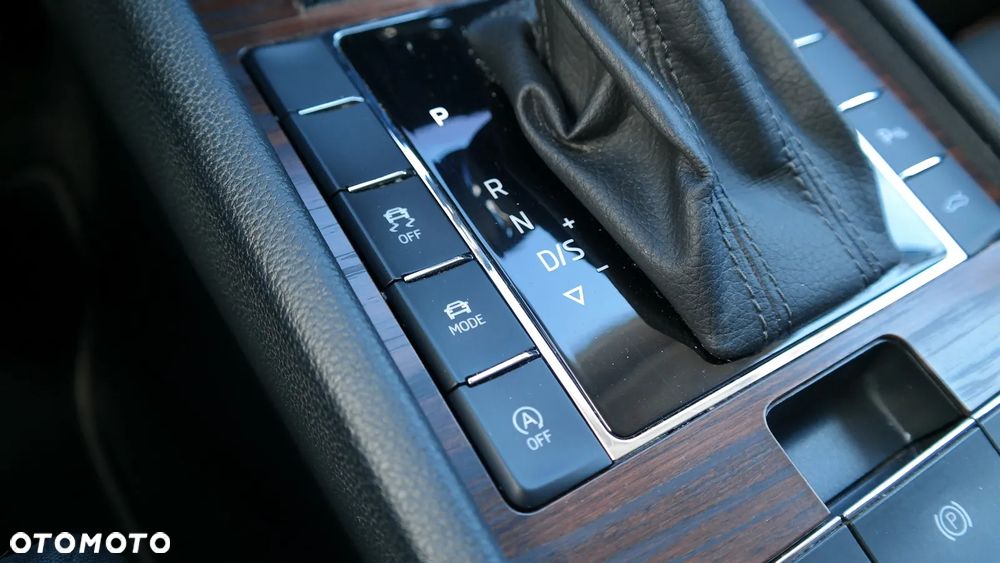 Skoda Superb 2.0 TDI SCR 4x4 Scout DSG - 35