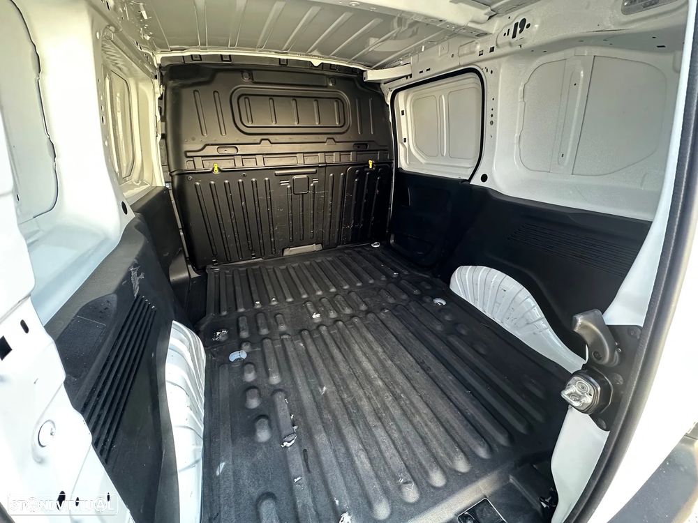 Peugeot Partner BlueHDI Pro Standart - 19