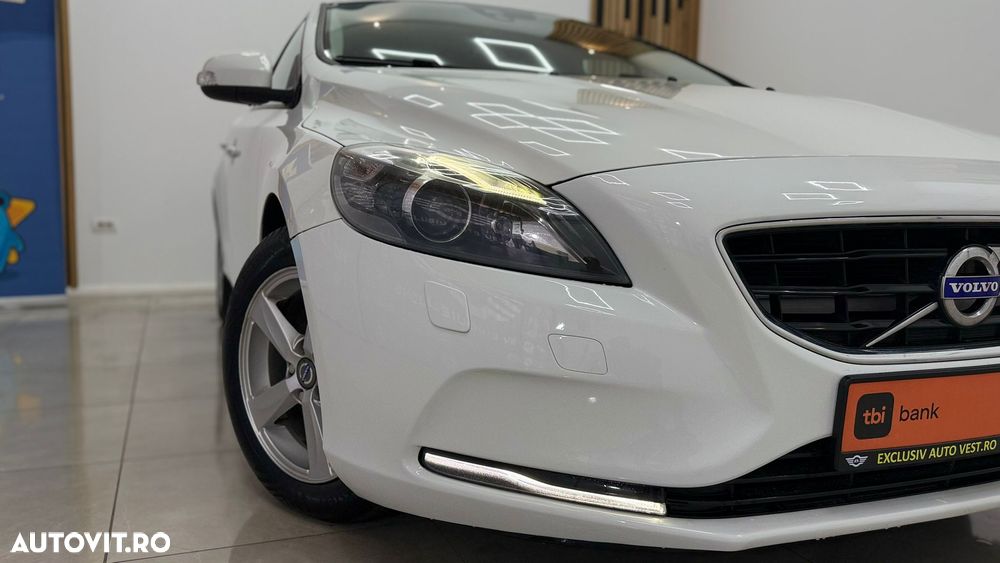 Volvo V40 T2 - 10
