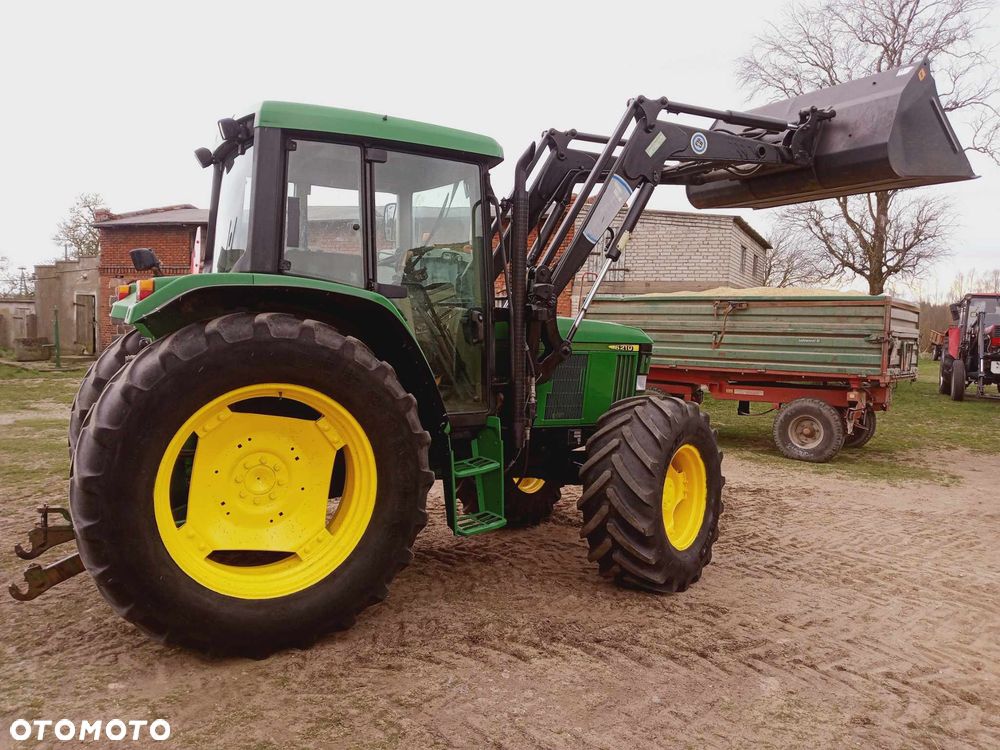 John Deere John Deere 6210 , ROK 2001, + TUR , 100 KM