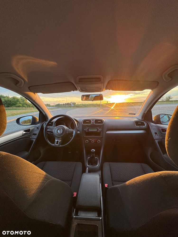 Volkswagen Golf 1.6 TDI BlueMot Comfortline - 13