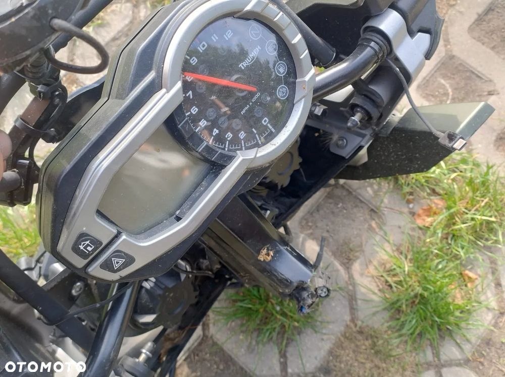 Triumph Tiger - 9