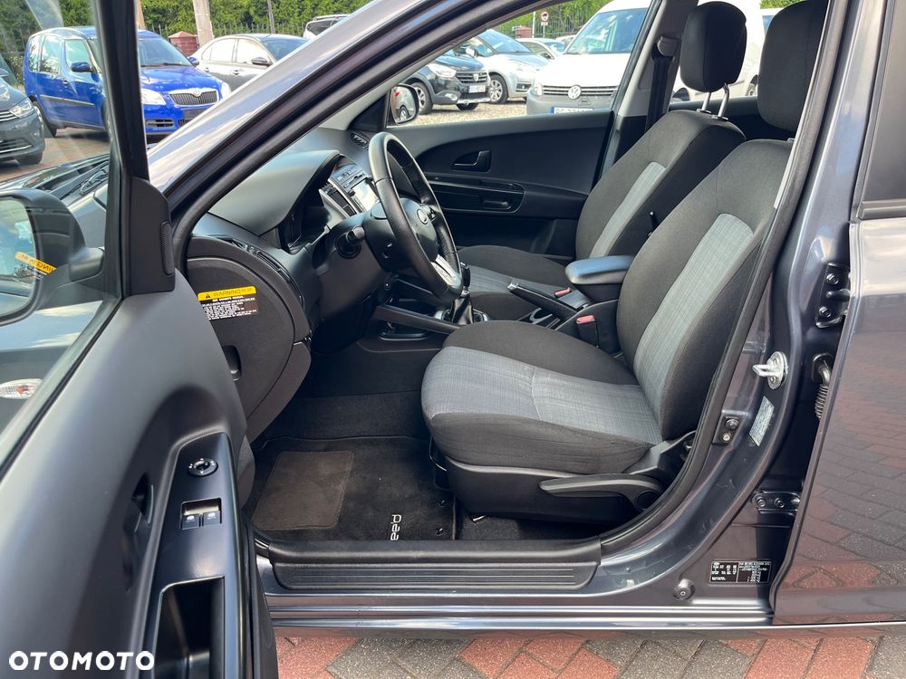 Kia Ceed 1.4 CVVT Attract - 21