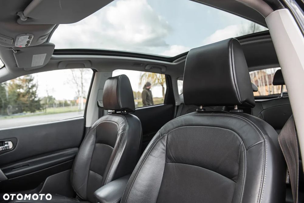 Nissan Qashqai 2.0 4 x 4 tekna - 17