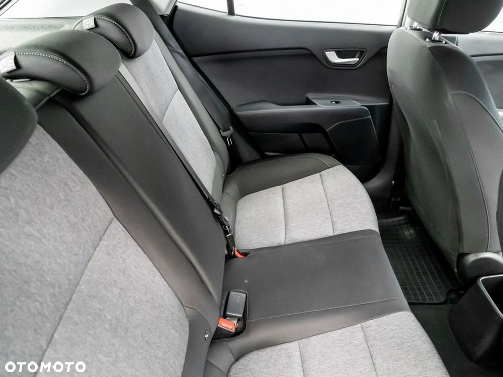 Kia Stonic 1.0 T-GDI M DCT - 23