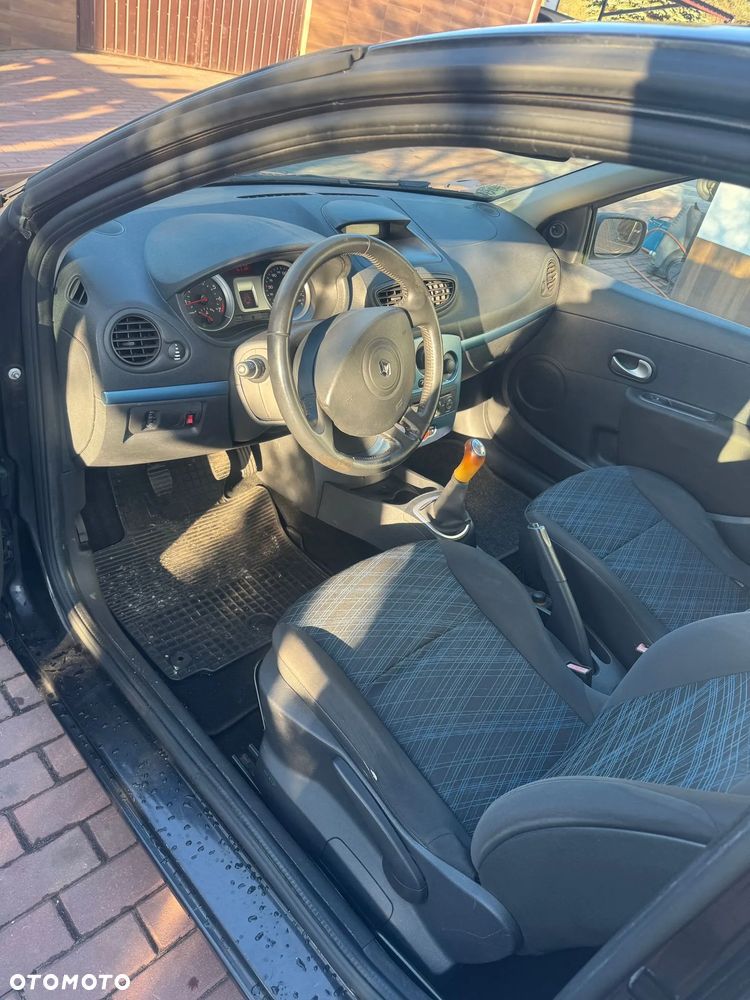 Renault Clio - 8