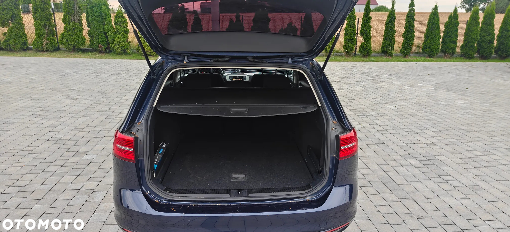 Volkswagen Passat 1.6 TDI BMT Comfortline - 11