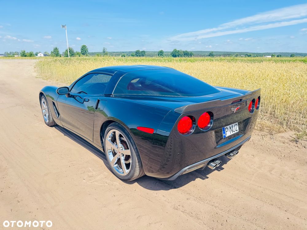 Chevrolet Corvette - 8