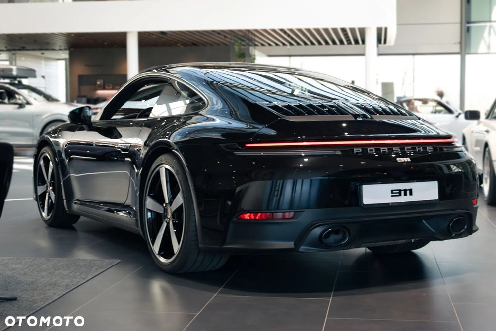 Porsche 911 Carrera S - 3