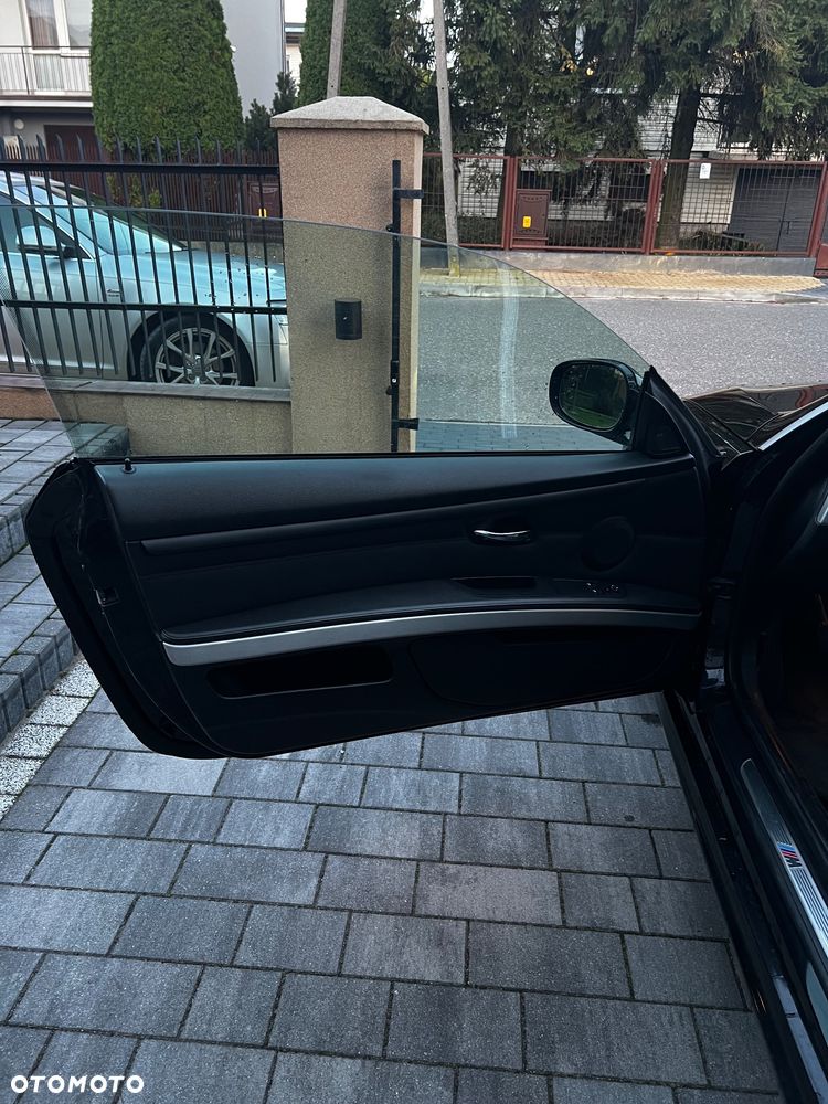 BMW Seria 3 330d - 24