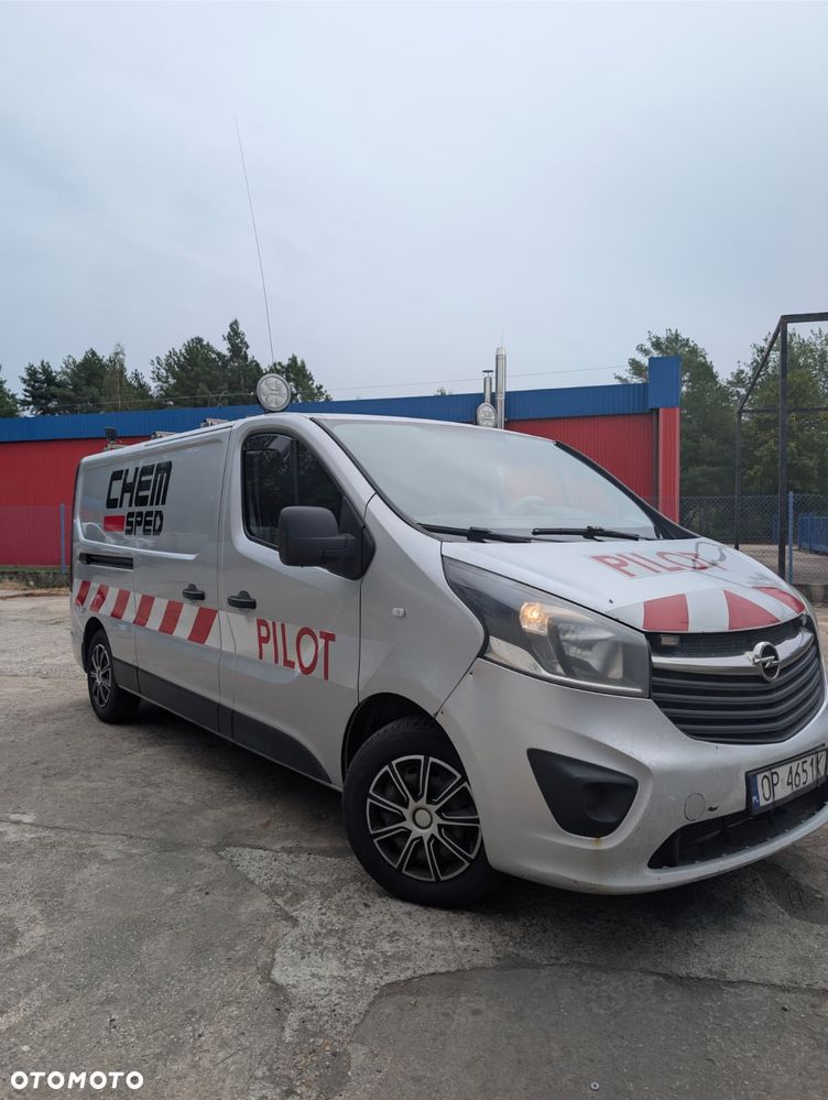 Opel Vivaro - 1