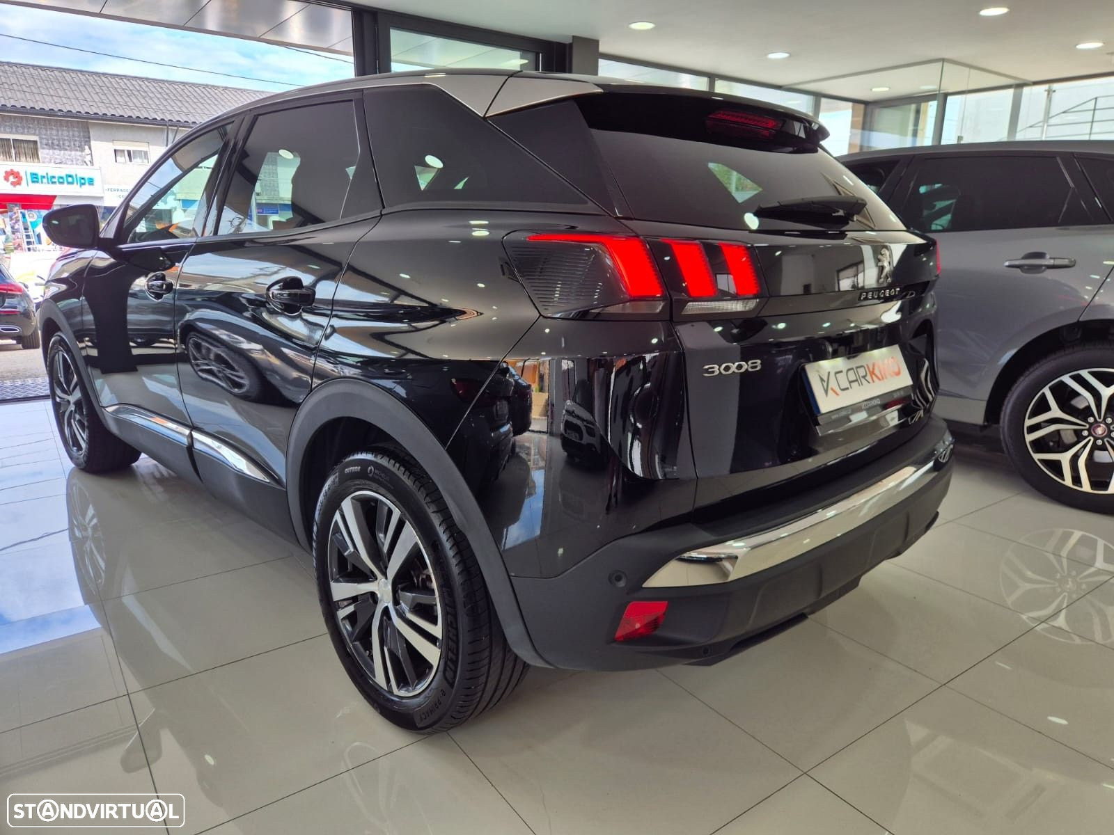 Peugeot 3008 1.5 BlueHDi Allure EAT8 - 4