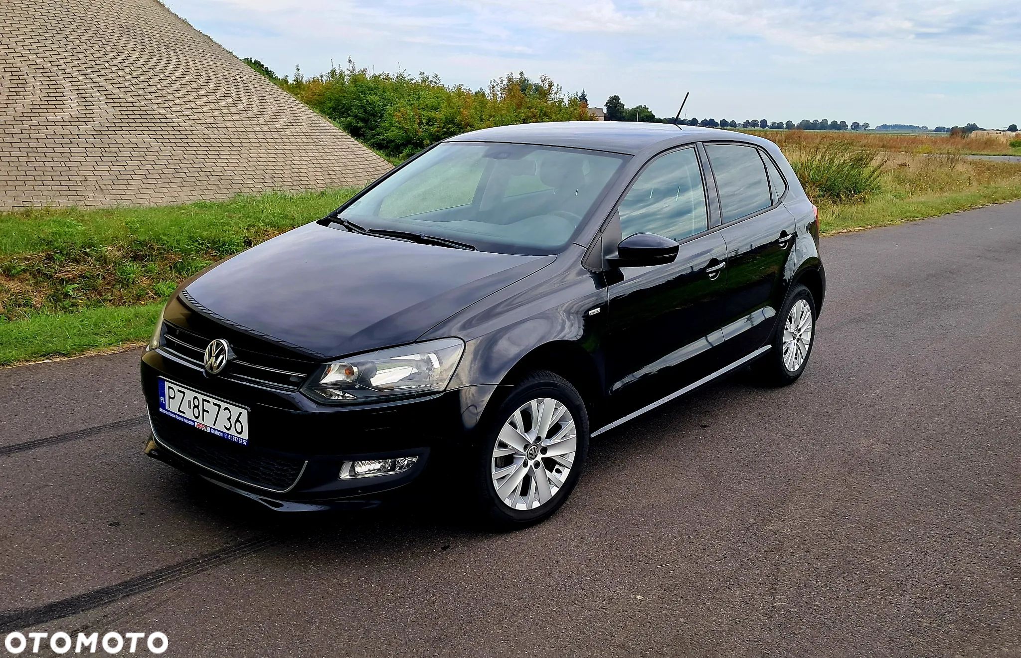 Volkswagen Polo 1.2 TSI Life - 1