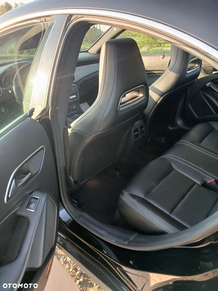 Mercedes-Benz CLA 250 7G-DCT - 27