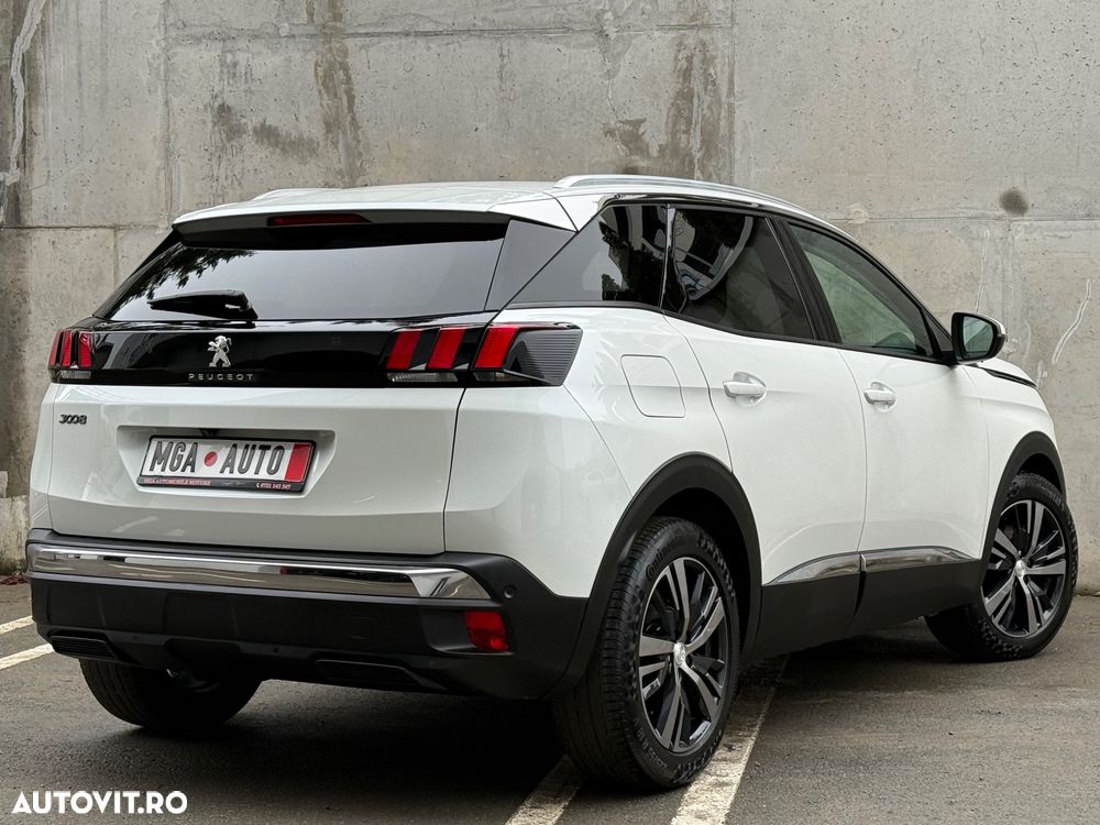 Peugeot 3008 PureTech 130 Stop & Start GPF EAT8 Allure - 17