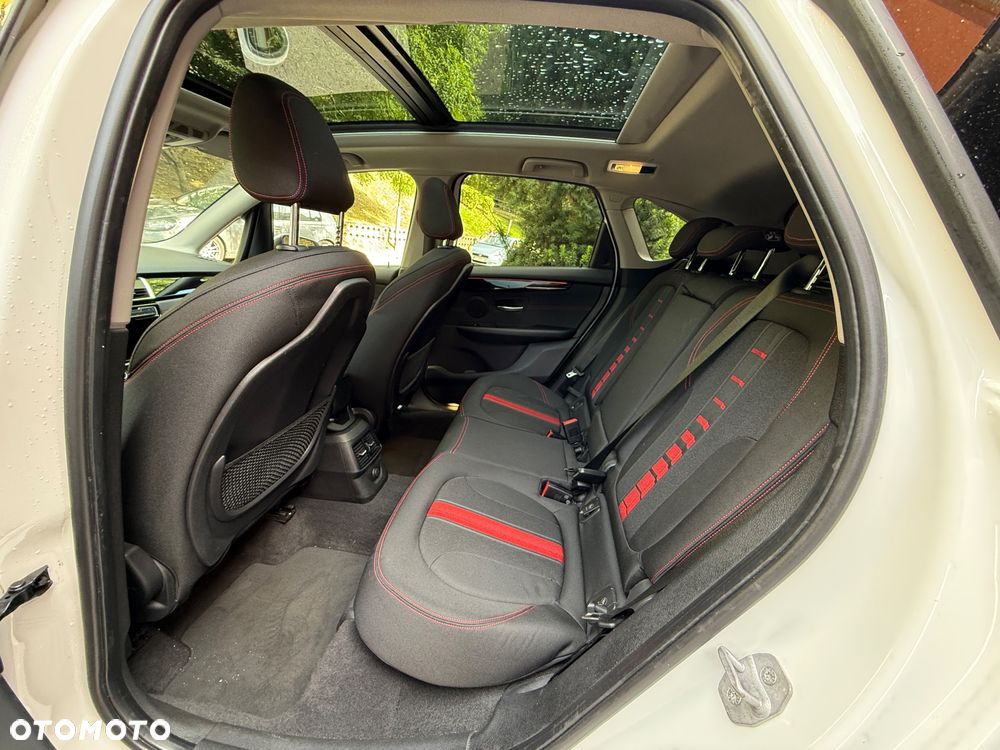 BMW Seria 2 220d Sport Line - 10