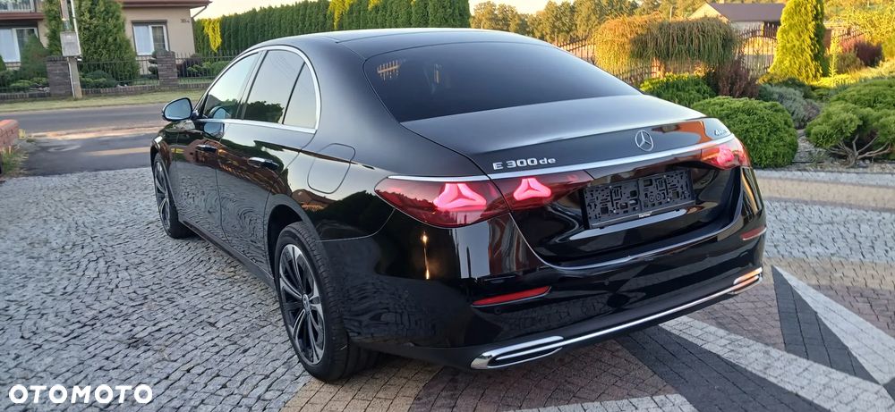 Mercedes-Benz Klasa E 300de 4Matic 9G-TRONIC Edition AVANTGARDE - 2