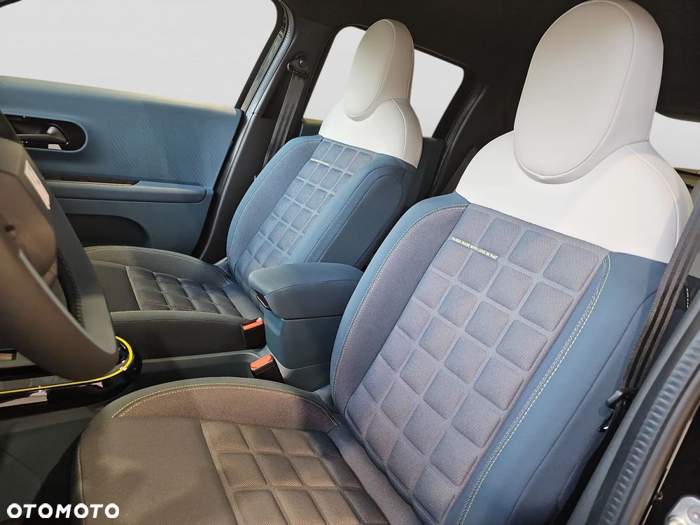 Fiat Grande Panda 1.2 mHEV La Prima eDCT - 11