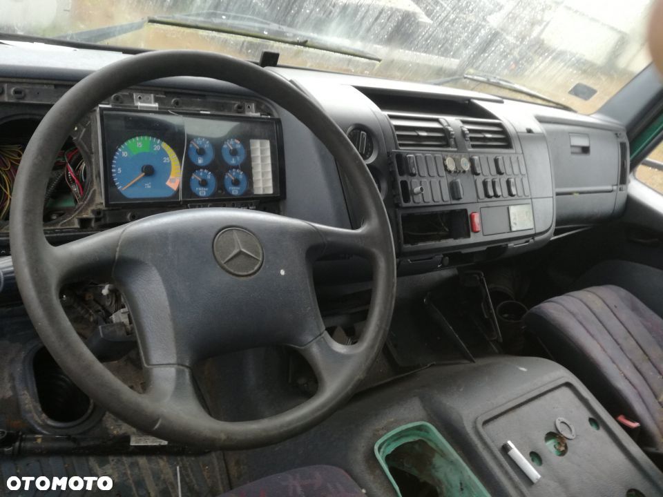 KABINA MERCEDES ATEGO 815 1828 - 5
