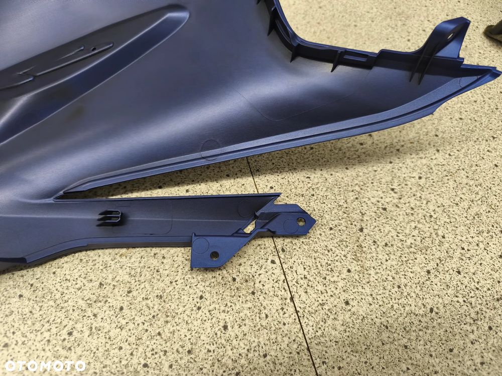 Owiewka, osłona lewa, bok, boczek, zadupek, ogon lewy Honda SH 125 150 SH125 SH150 - 16