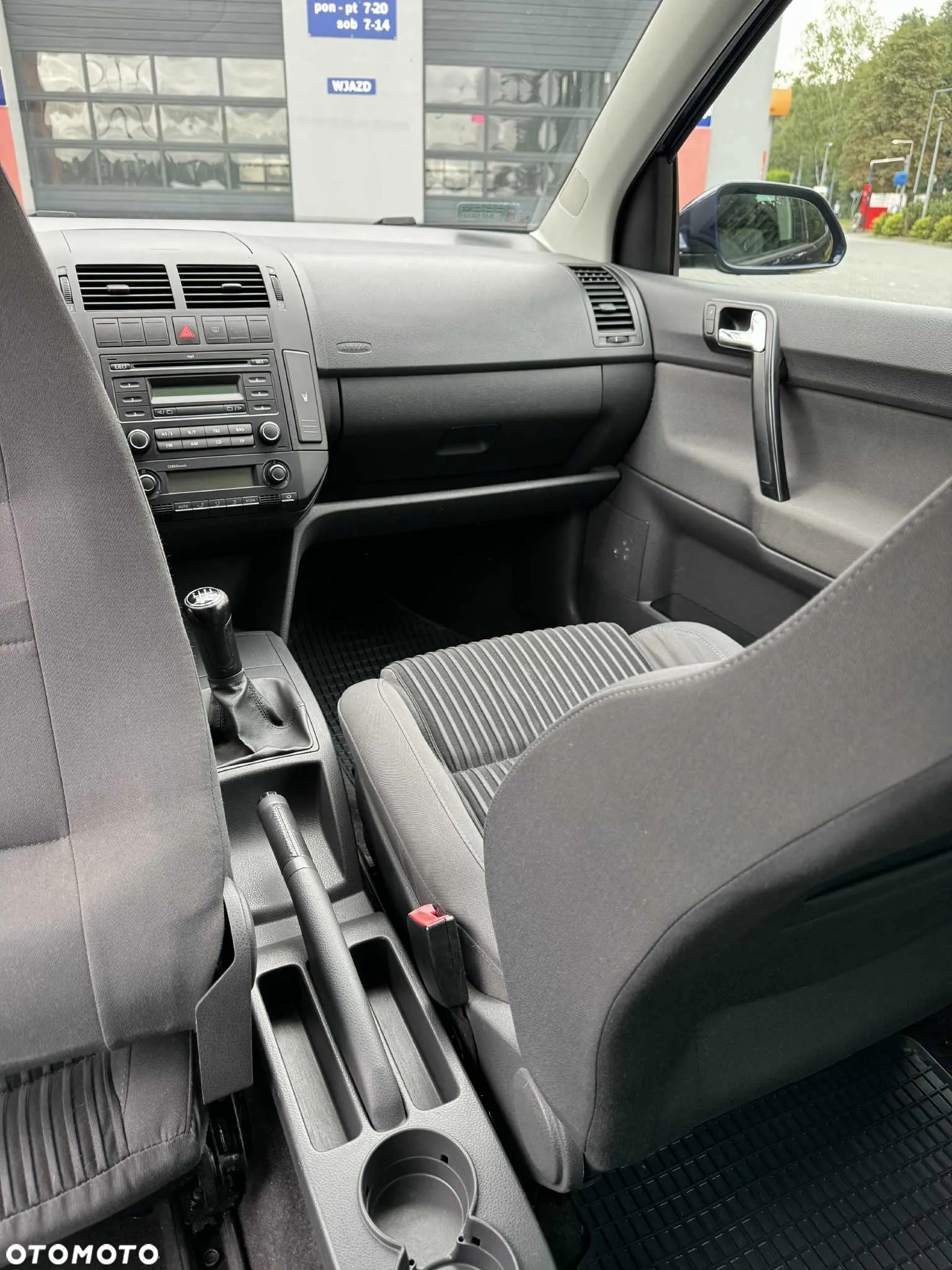 Volkswagen Polo 1.4 - 13