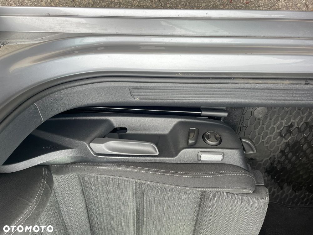 Volkswagen Passat 1.5 TSI EVO Business - 16