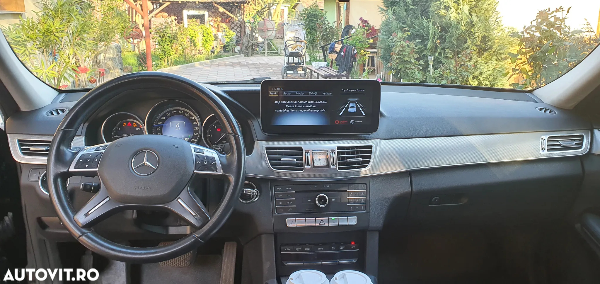Mercedes-Benz E - 8