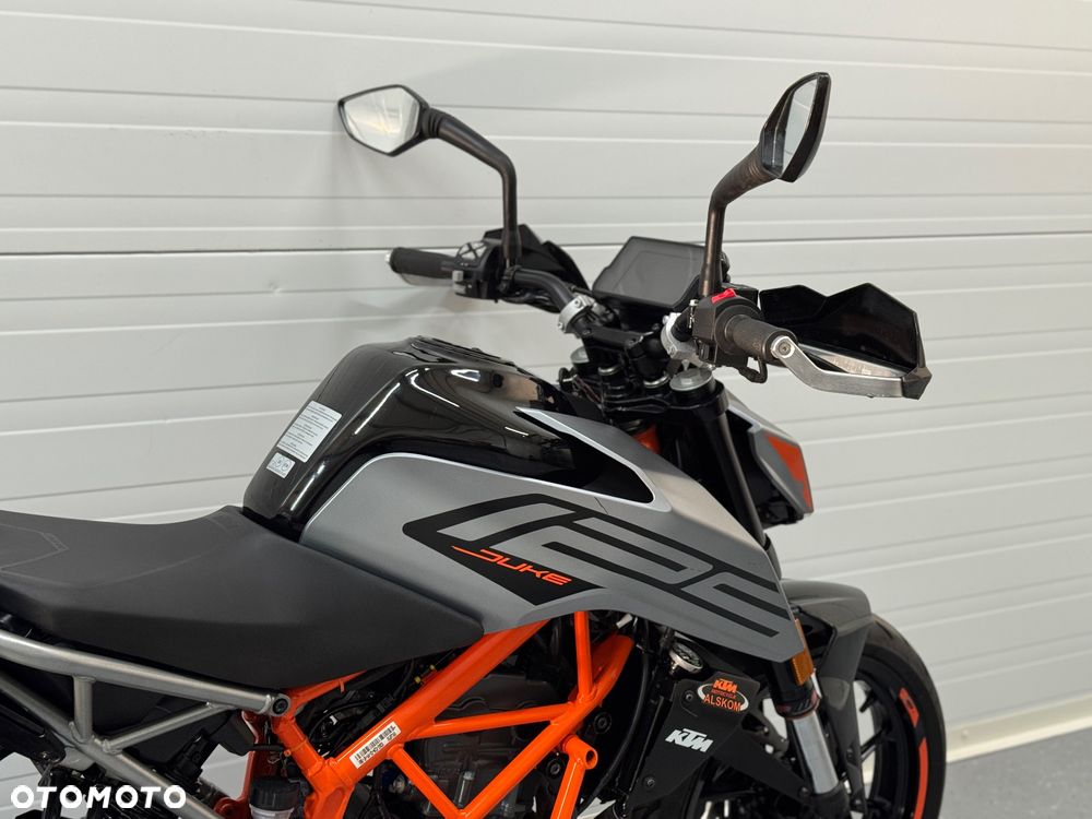 KTM Duke - 5