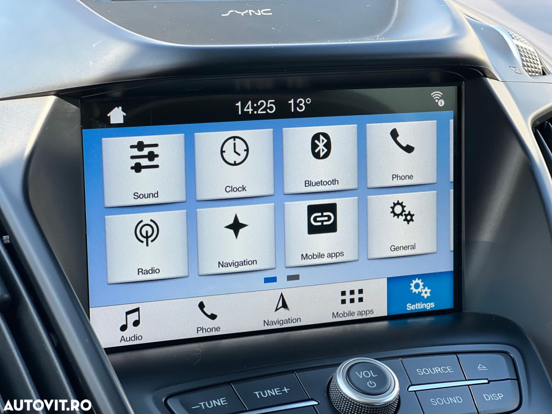 Ford Kuga 2.0 TDCi 4WD Powershift Vignale - 10